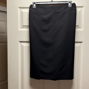 Worthington women curvy Black pencil skirt size 24w nwt lined back split